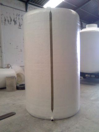 ALJIBE PARA AGUA POLIESTER