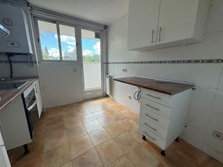 Piso en alquiler en Valdezarza en Madrid