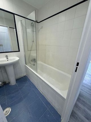 Piso en alquiler en Valdezarza en Madrid