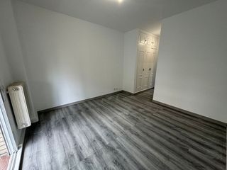 Piso en alquiler en Valdezarza en Madrid