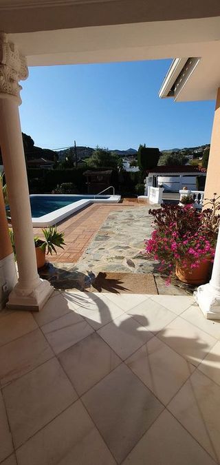 Chalet en alquiler en Pinos de Alhaurín - Periferia en Alhaurín de la Torre