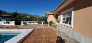 Chalet en alquiler en Pinos de Alhaurín - Periferia en Alhaurín de la Torre