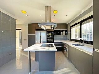 Chalet en alquiler en Pinos de Alhaurín - Periferia en Alhaurín de la Torre