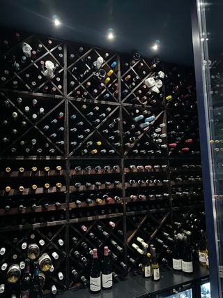 Cantina vini legno 2x2m