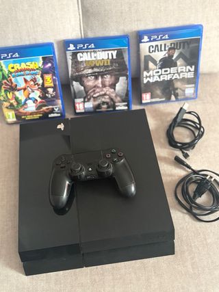 PS4 (PlayStation 4) + 3 juegos