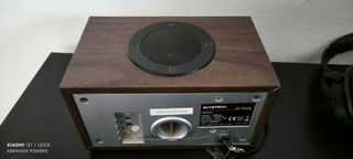 Radio AM/FM Sunstech RP-R2000 en madera, con reloj