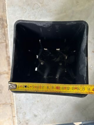 Vaso da vivaio in plastica nero 15x15x20cm - 3,6lt