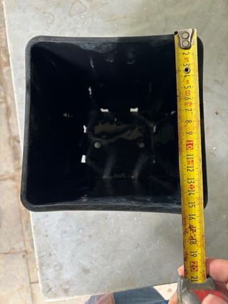 Vaso da vivaio in plastica nero 15x15x20cm - 3,6lt