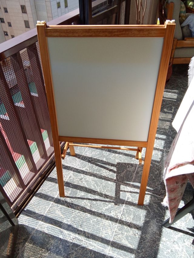 Pizarra doble para tizas y rotuladores