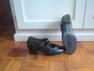 Zapatos Pitillos negros tacón bajo