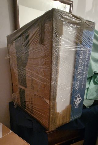 Armarios blancos montados pared