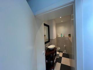 R-7938260 Traspaso Centro de Estética en Sarria