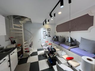 R-7938260 Traspaso Centro de Estética en Sarria