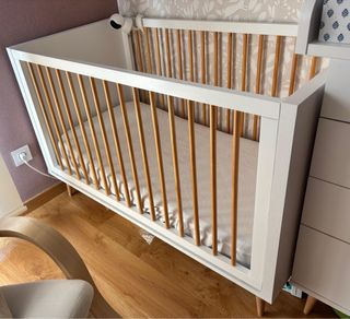 Cuna bebé + colchón + cuña anti reflujo