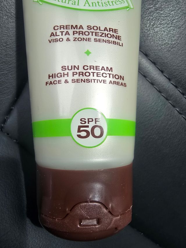 Crema solare Perlier Thai Coco SPF50