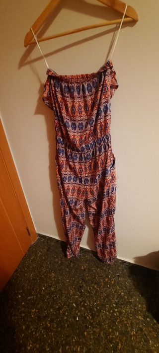 Mono boho naranja y azul