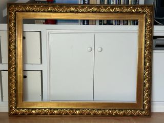 Marco dorado y verde Medidas: 125x98cms