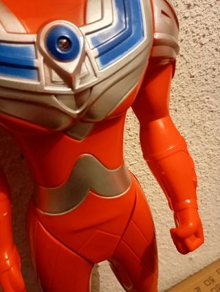 Figura Ultraman Gigante 60cm
