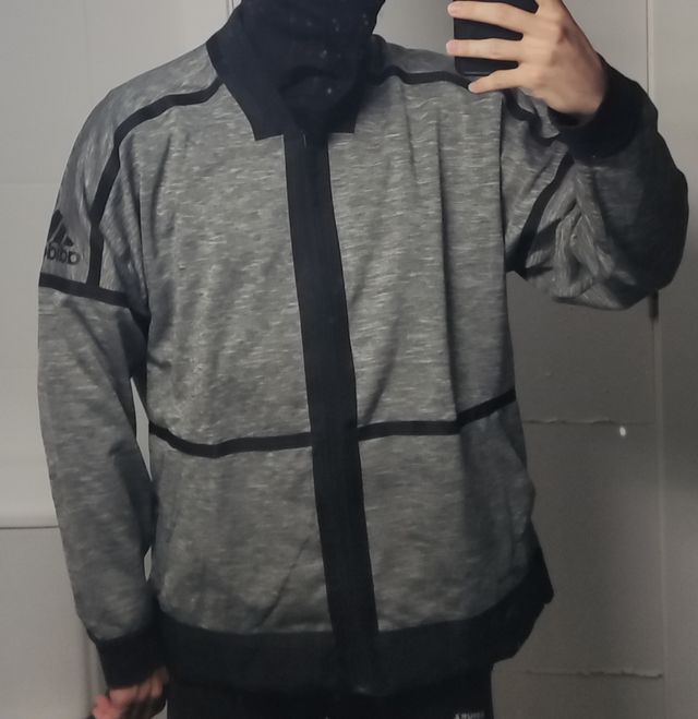 Chaqueta Adidas Gris - Deportiva