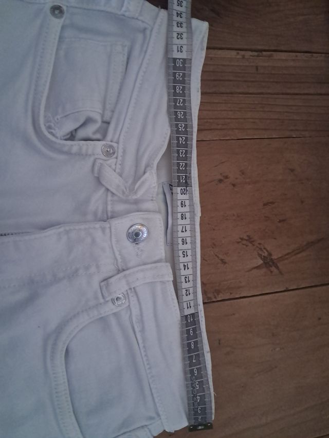 Jeans Zara blancos mujer