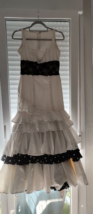 Traje gitana blanco lunares