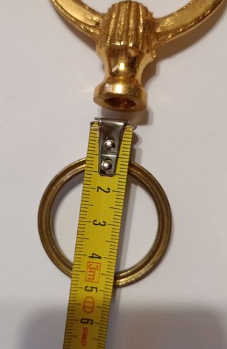 Anillas doradas para lámparas