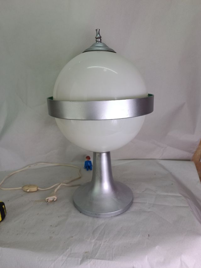 Lampada vintage degli anni '60