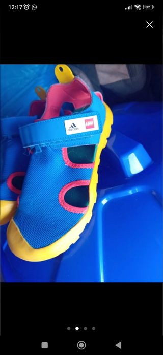 Sandalias Adidas LEGO - Azul Amarillo