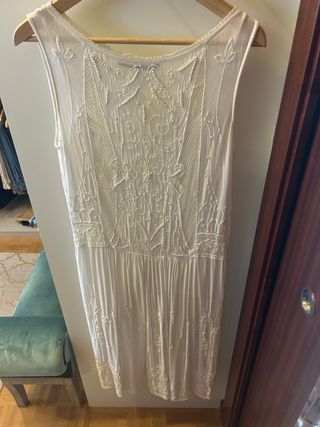 Vestido Zara corte años 20 blanco