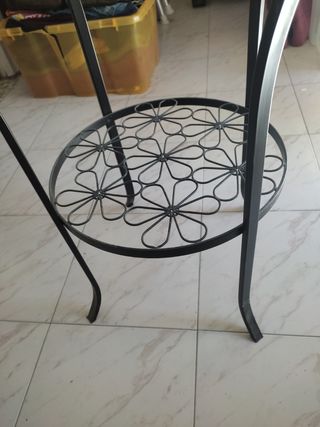 Mesa auxiliar metal y cristal