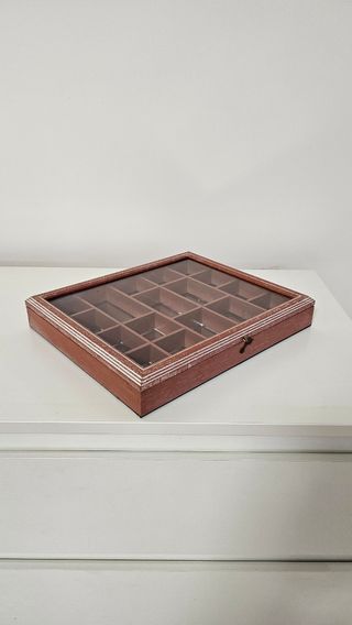 Scatola portaoggetti marrone