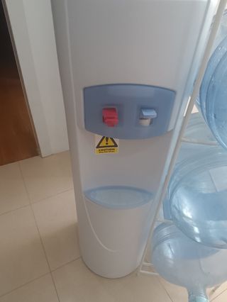 Dispensador agua 