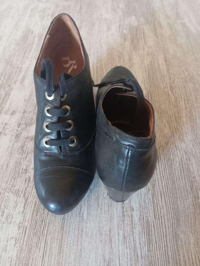 Zapatos tacón negros