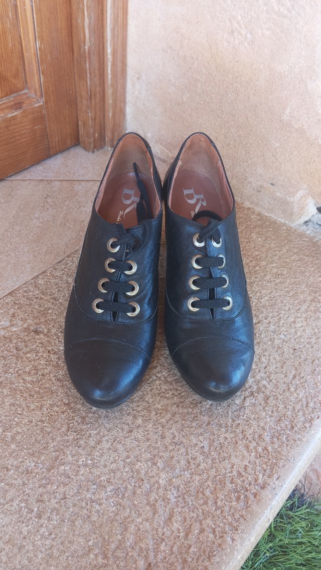 Zapatos tacón negros