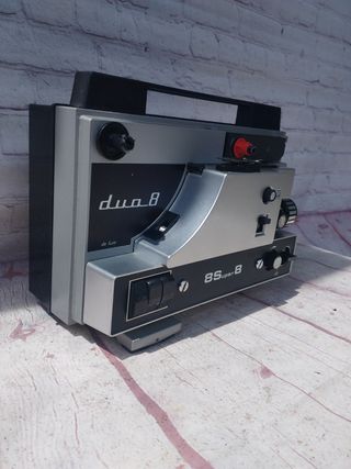 Antiguo proyector super 8