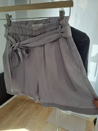 Pantalones cortos sedosos talla S