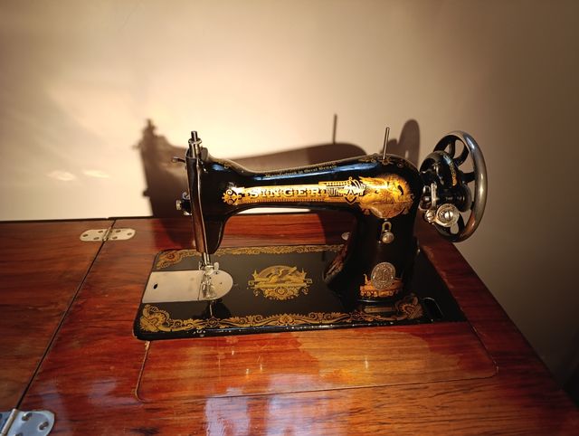 Maquina de coser Singer 1916 con mueble