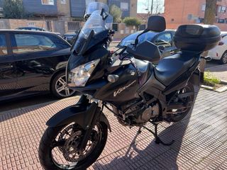 Suzuki V-Strom 650 - Moto