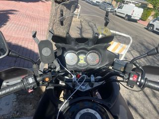 Suzuki V-Strom 650 - Moto