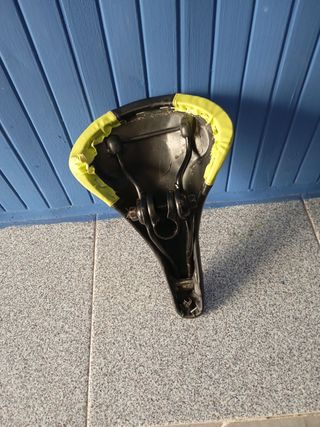 Sillín bici - Verde y Negro