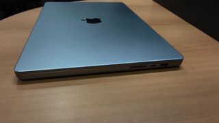 MacBook Pro 16" M1 - Gris Espacial
