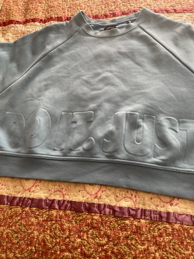 Sudadera Nike Dri-FIT M - Teal es corta y ancha