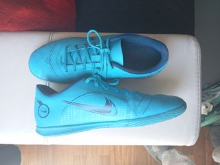 Botas fútbol sala Nike