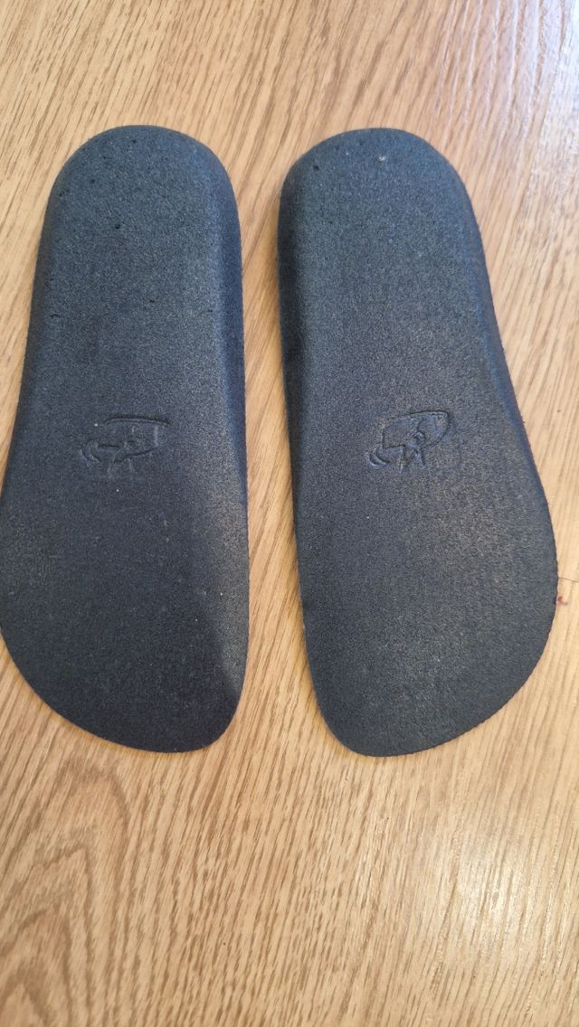 Zapatillas Feroz Moraira 28 amarillas