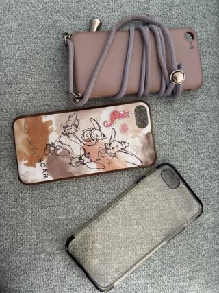 iPhone SE (Apple) - Blanco y Plata