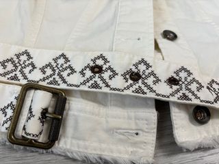 Chaqueta vaquera blanca sin mangas