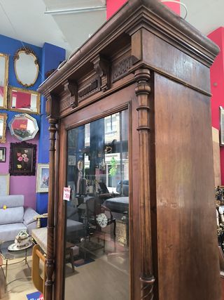 Vitrina antigua madera 500€