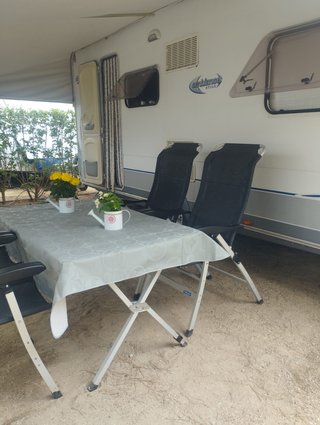 Alquiler caravana 3 ambientes 6 personas