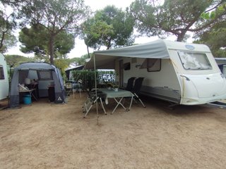 Alquiler caravana 3 ambientes 6 personas