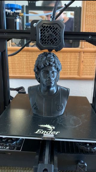Impresora 3D Ender - 3 v2 + 5 filamentos  